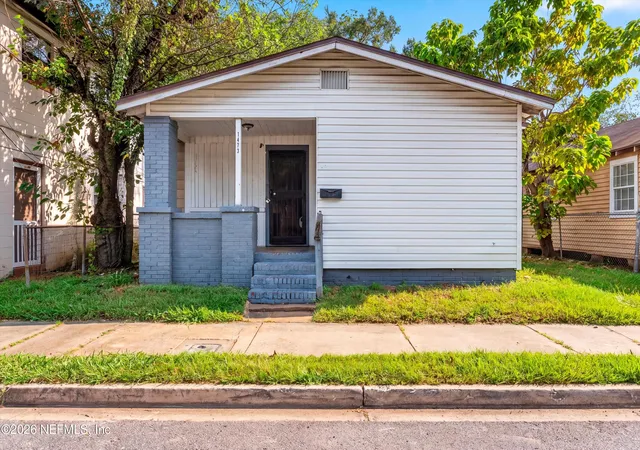 Single family home for sale at 1473 State St W, Jacksonville, FL 32209 | MLS# 2165034