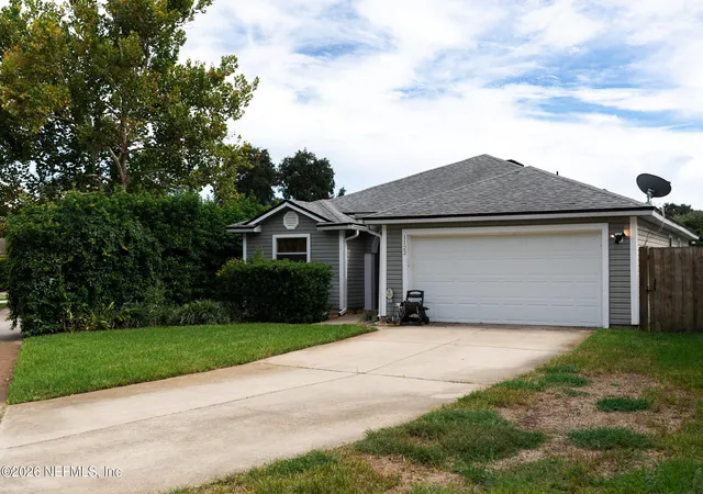 Photo 2 of Single family home for sale at 1122 Hidden Cvs Cir, Jacksonville, FL 32233 | MLS# 2165051 | Listing updated on 2026-09-17
