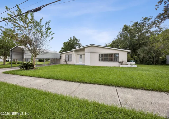 Photo 2 of Single family home for sale at 8124 Sierra Madre Dr W, Jacksonville, FL 32217 | MLS# 2165866 | Listing updated on 2026-09-30