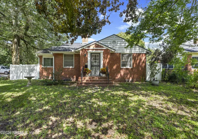 Photo 2 of Sale Pending at 1603 Parrish Pl, Jacksonville, FL 32205 | MLS# 2165243 | Listing updated on 2026-09-25