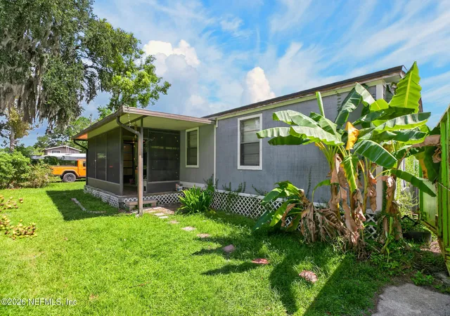 Photo 2 of Manufactured home for sale at 9559 Neal Dr, Jacksonville, FL 32257 | MLS# 2165147 | Listing updated on 2026-10-05