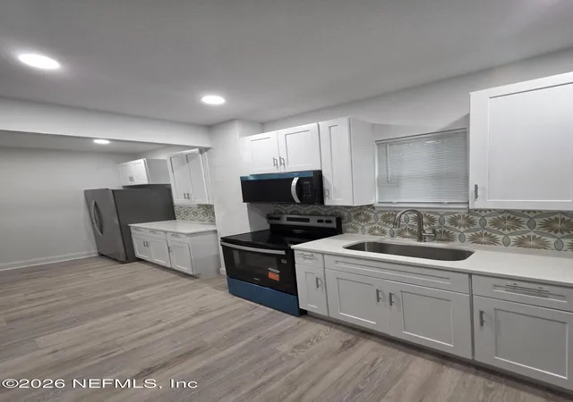 Photo 2 of Single family home for sale at 1624 W 17th Street, Jacksonville, FL 32209 | MLS# 2165627 | Listing updated on 2026-09-20