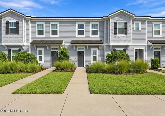 Townhouse for sale at 255 Annies Pl, Jacksonville, FL 32218 | MLS# 2165192