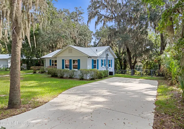 Photo 2 of Single family home for sale at 915 S 13th Street, Palatka, FL 32177 | MLS# 2165249 | Listing updated on 2026-10-18