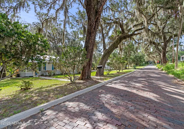 Photo 3 of Single family home for sale at 915 S 13th Street, Palatka, FL 32177 | MLS# 2165249 | Listing updated on 2026-10-18