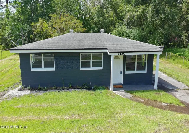 Photo 1 of Sale Pending at 9130 Spottswood Rd, Jacksonville, FL 32208 | MLS# 2165318 | Listing updated on 2026-09-28