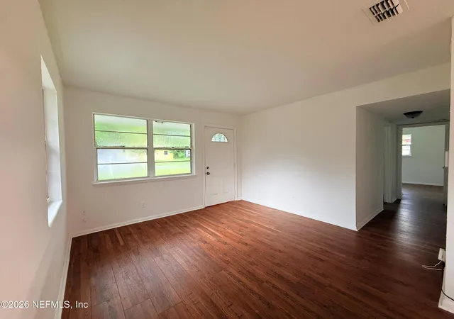 Photo 3 of Sale Pending at 9130 Spottswood Rd, Jacksonville, FL 32208 | MLS# 2165318 | Listing updated on 2026-09-28