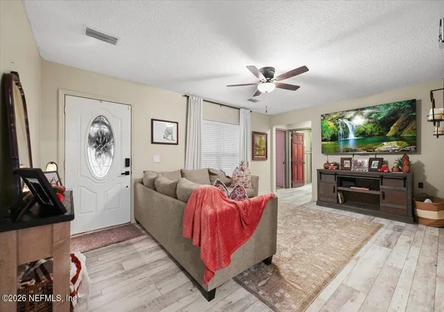 Photo 3 of Single family home for sale at 35686 Quail Rd, Callahan, FL 32011 | MLS# 2165244 | Listing updated on 2026-10-05