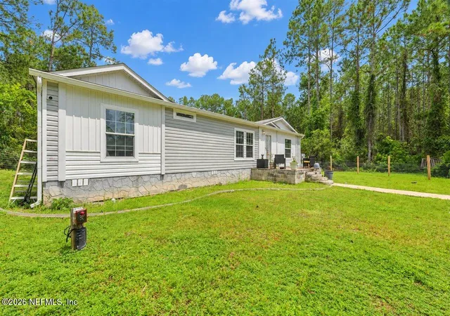 Photo 3 of Manufactured home for sale at 676 S County Rd 315, Interlachen, FL 32148 | MLS# 2165494 | Listing updated on 2026-09-22