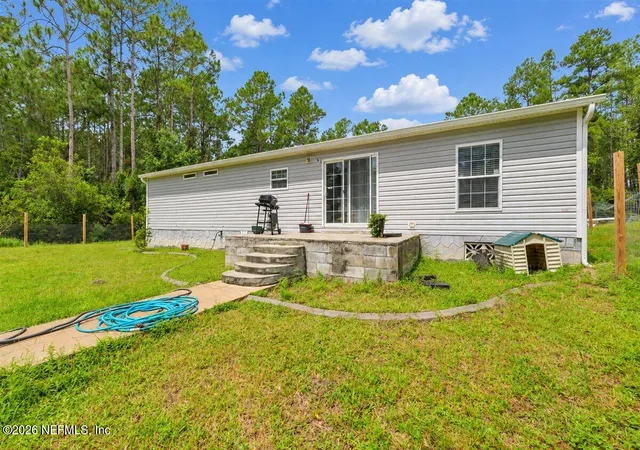 Photo 3 of Manufactured home for sale at 676 S County Rd 315, Interlachen, FL 32148 | MLS# 2165494 | Listing updated on 2026-09-22