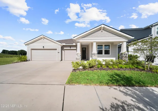 Photo 2 of Single family home for sale at 3167 Lago Vista Dr, Green Cove Springs, FL 32043 | MLS# 2165314 | Listing updated on 2026-09-27