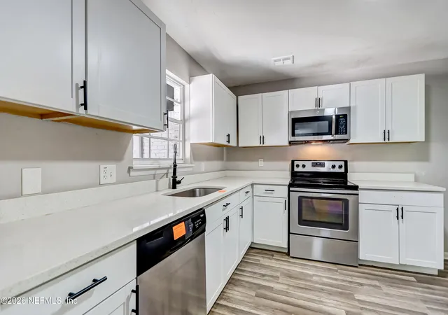 Photo 3 of Single family home for sale at 2824 Woodland Dr, Orange Park, FL 32073 | MLS# 2165538 | Listing updated on 2026-10-04