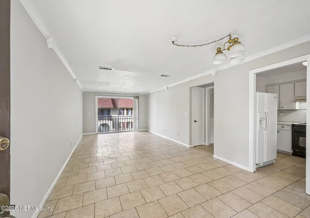 Listing Photo 4 - Condo for sale in building located at 1631 El Prado Rd, Jacksonville, FL 32216 - Unit #4