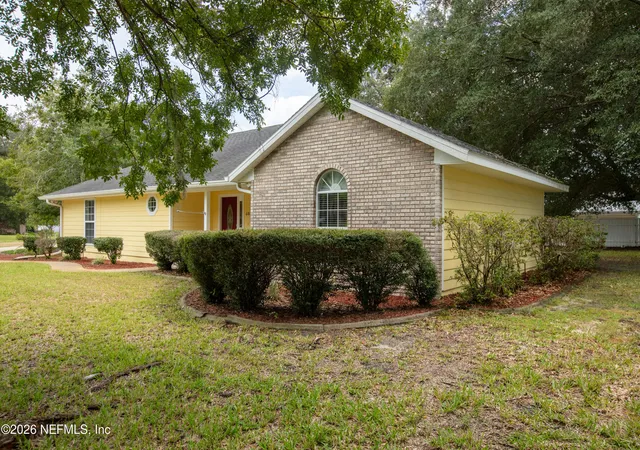 Photo 3 of Single family home for sale at 618 Se 44th Street, Keystone Heights, FL 32656 | MLS# 2165808 | Listing updated on 2026-10-01
