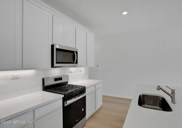 Photo 4 of Townhouse for sale at 162 Wood Ln, Saint Augustine, FL 32092 | MLS# 2165447 | Listing updated on 2026-10-17