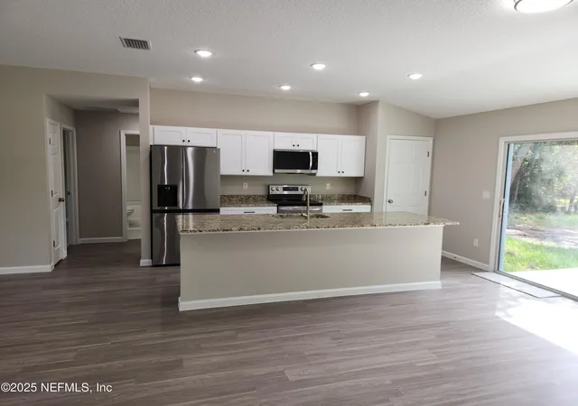 Photo 2 of Sale Pending at 5487 Jefferson St, Keystone Heights, FL 32656 | MLS# 2165480 | Listing updated on 2026-09-25