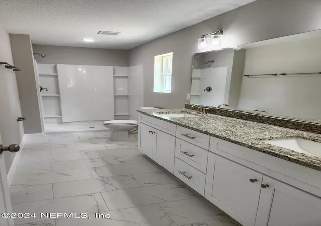 Photo 3 of Sale Pending at 5487 Jefferson St, Keystone Heights, FL 32656 | MLS# 2165480 | Listing updated on 2026-09-25