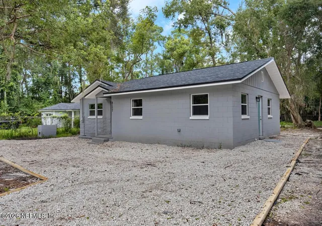 Photo 3 of Sale Pending at 8177 Waxwing Ave, Jacksonville, FL 32219 | MLS# 2165499 | Listing updated on 2026-10-02