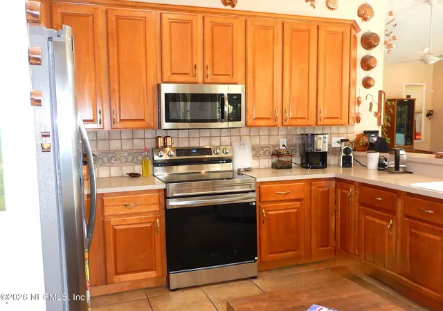 Photo 3 of Single family home for sale at 8315 Lilly Lake Rd, Melrose, FL 32666 | MLS# 2165784 | Listing updated on 2026-10-12