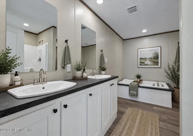 Photo 4 of Manufactured home for sale at 7656 Silver Sands Rd, Keystone Heights, FL 32656 | MLS# 2165586 | Listing updated on 2026-10-06