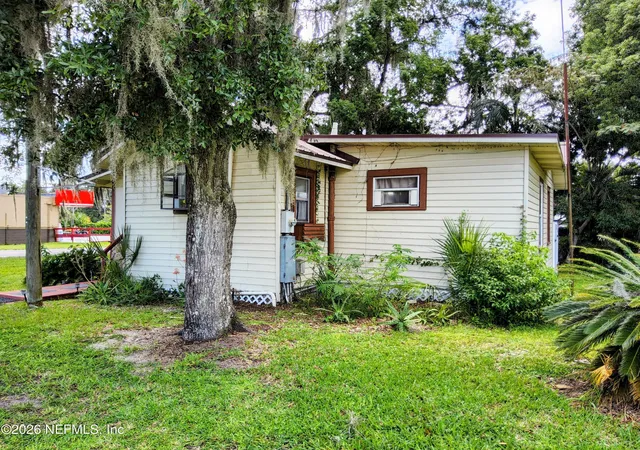 Photo 4 of Single family home for sale at 5000 Elm St, Welaka, FL 32193 | MLS# 2165674 | Listing updated on 2026-09-30