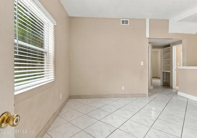 Photo 4 of Single family home for sale at 4117 E Eve Dr, Jacksonville, FL 32246 | MLS# 2166121 | Listing updated on 2026-10-07