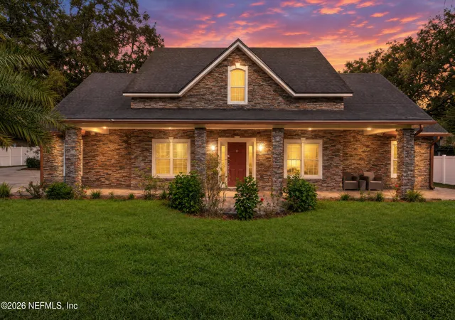 Photo 2 of Single family home for sale at 11017 Hood Rd S, Jacksonville, FL 32257 | MLS# 2165769 | Listing updated on 2026-09-27