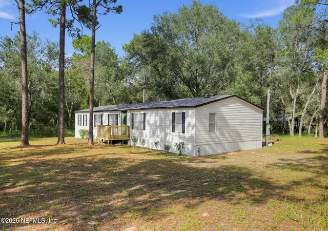 Photo 30 of Manufactured home for sale at 124 Hour Glass Cir, Hawthorne, FL 32640 | MLS# 2165760 | Listing updated on 2026-10-15