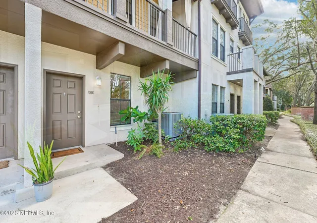 Photo 2 of Condo for sale at 9823 Tapestry Park Cir #204, Jacksonville, FL 32246 | MLS# 2166203 | Listing updated on 2026-09-23