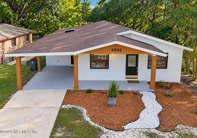 Photo 1 of Single family home for sale at 4942 Spring Glen Rd, Jacksonville, FL 32207 | MLS# 2165816 | Listing updated on 2026-09-21
