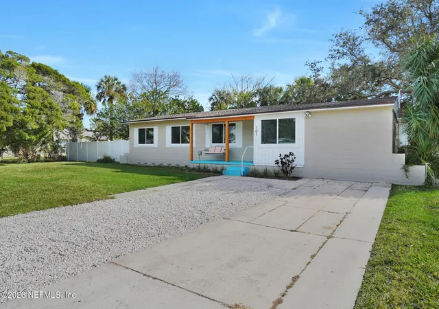 Photo 3 of Single family home for sale at 101 Carver St W, Saint Augustine, FL 32080 | MLS# 2165838 | Listing updated on 2026-09-21