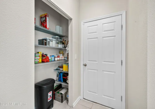 Photo 4 of Townhouse for sale at 893 Capitol Pkwy, Jacksonville, FL 32218 | MLS# 2165919 | Listing updated on 2026-10-04