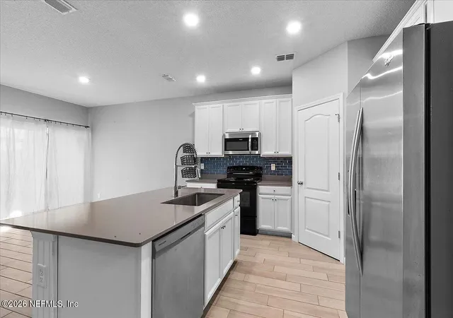 Photo 4 of Townhouse for sale at 12658 Josslyn Ln, Jacksonville, FL 32246 | MLS# 2165857 | Listing updated on 2026-10-01