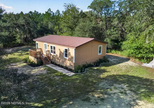 Photo 3 of Manufactured home for sale at 601 Hoover Rd, Palatka, FL 32177 | MLS# 2166080 | Listing updated on 2026-09-29