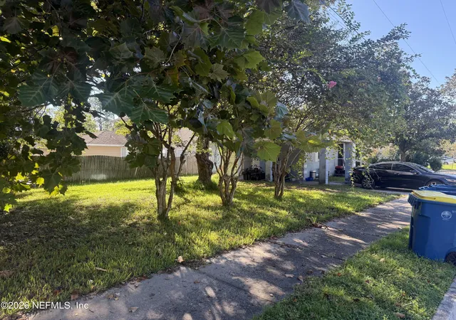 Photo 2 of Single family home for sale at 4975 Paris Ave, Jacksonville, FL 32209 | MLS# 2165993 | Listing updated on 2026-10-04