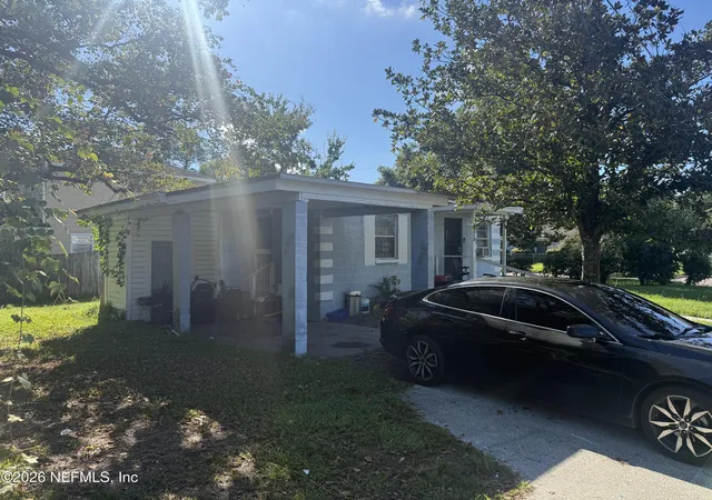 Photo 3 of Single family home for sale at 4975 Paris Ave, Jacksonville, FL 32209 | MLS# 2165993 | Listing updated on 2026-10-04