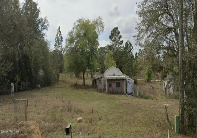 Photo 1 of Single family home for sale at 227 Milton Ave, Interlachen, FL 32148 | MLS# 2165997 | Listing updated on 2026-09-23