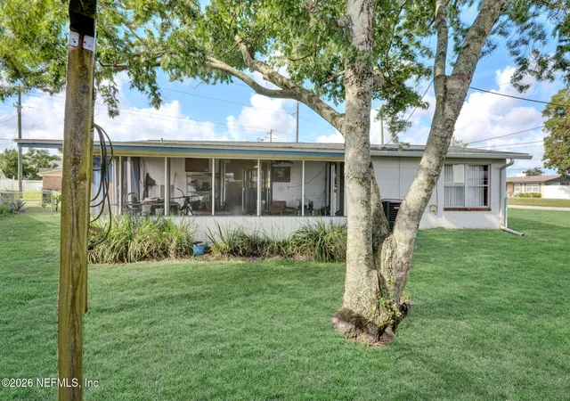 Photo 1 of Single family home for sale at 549 Clermont Ave S, Orange Park, FL 32073 | MLS# 2166171 | Listing updated on 2026-09-23