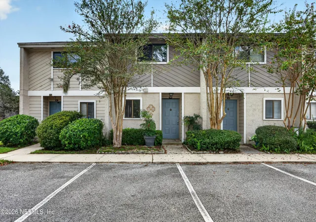 Photo 1 of Condo for sale at 3801 Crown Point Rd #2152, Jacksonville, FL 32257 | MLS# 2166109 | Listing updated on 2026-09-23