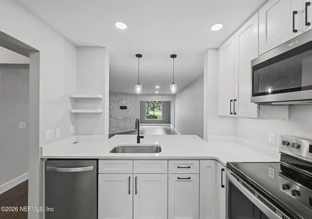 Photo 4 of Condo for sale at 3809 Lavista Cir #210, Jacksonville, FL 32217 | MLS# 2166248 | Listing updated on 2026-10-09