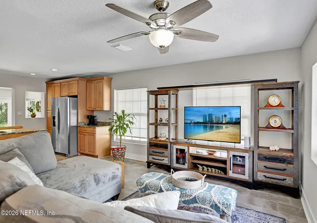 Photo 3 of Single family home for sale at 25 Coquina Ave, Saint Augustine, FL 32080 | MLS# 2167258 | Listing updated on 2026-10-20