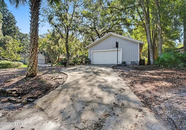 Photo 3 of Single family home for sale at 12082 Hidden Hills Dr S, Jacksonville, FL 32225 | MLS# 2169398 | Listing updated on 2026-10-30