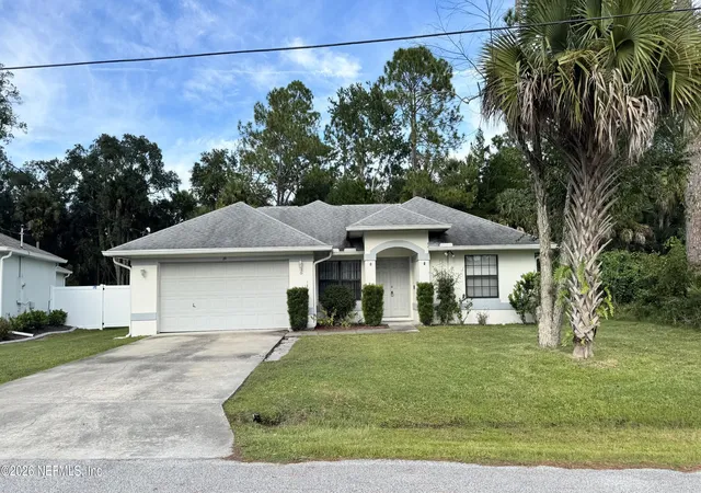Photo 3 of Single family home for sale at 29 White Deer Ln, Palm Coast, FL 32164 | MLS# 2167214 | Listing updated on 2026-10-12