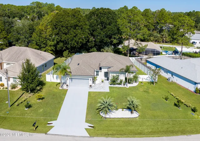 Photo 3 of Single family home for sale at 30 White Star Dr, Palm Coast, FL 32164 | MLS# 2167684 | Listing updated on 2026-10-26