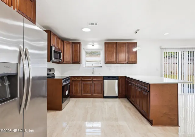 Photo 2 of Single family home for sale at 8833 Coventry Ct, Jacksonville, FL 32257 | MLS# 2167815 | Listing updated on 2026-10-29