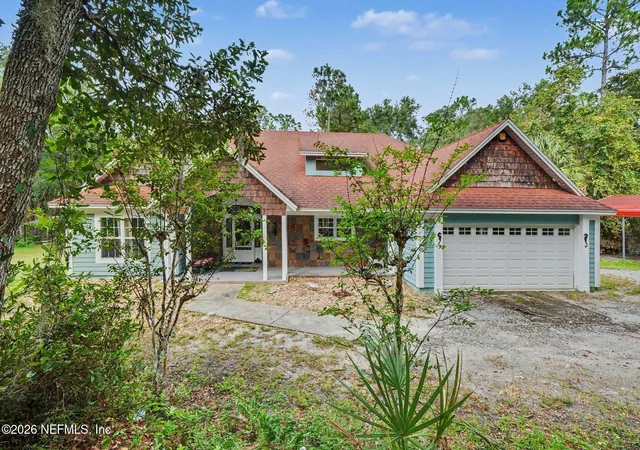 Single family home for sale at 103 Iowa Ave, Satsuma, FL 32189 | MLS# 2168199