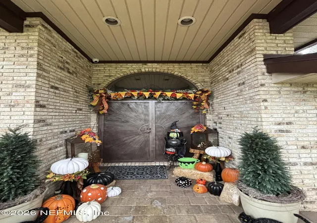 Photo 2 of Single family home for sale at 2 Covington Ln, Palm Coast, FL 32137 | MLS# 2168149 | Listing updated on 2026-10-27