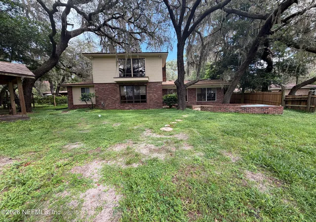 Photo 3 of Single family home for sale at 8042 County Line Rd, Melrose, FL 32666 | MLS# 2168661 | Listing updated on 2026-10-22