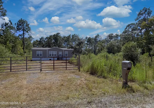 Photo 3 of Manufactured home for sale at 6255 Cherry Ln, Bunnell, FL 32110 | MLS# 2170445 | Listing updated on 2026-10-22
