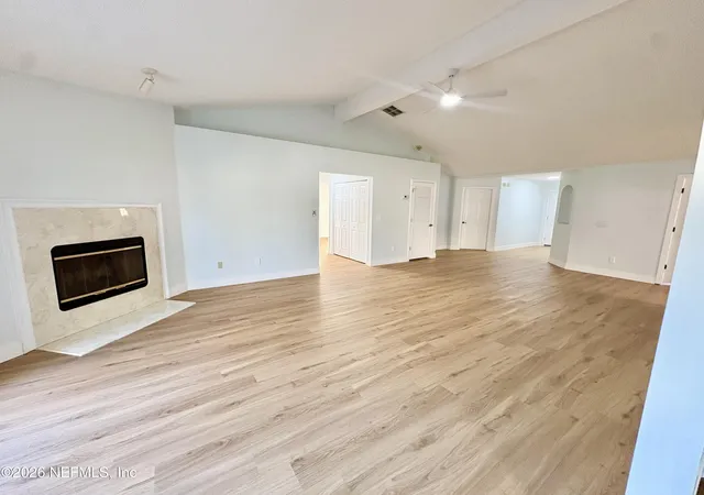 Photo 3 of Sale Pending at 5503 Blue Pacific Dr, Jacksonville, FL 32257 | MLS# 2170723 | Listing updated on 2026-10-29
